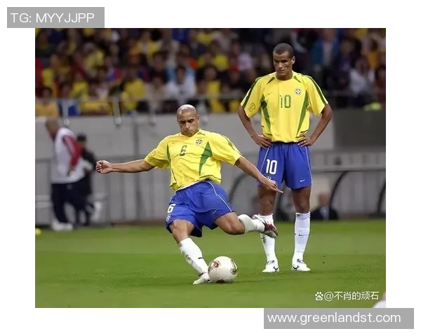 足球二号后卫球星是谁 足坛二号位球员的影响力与传奇故事分析