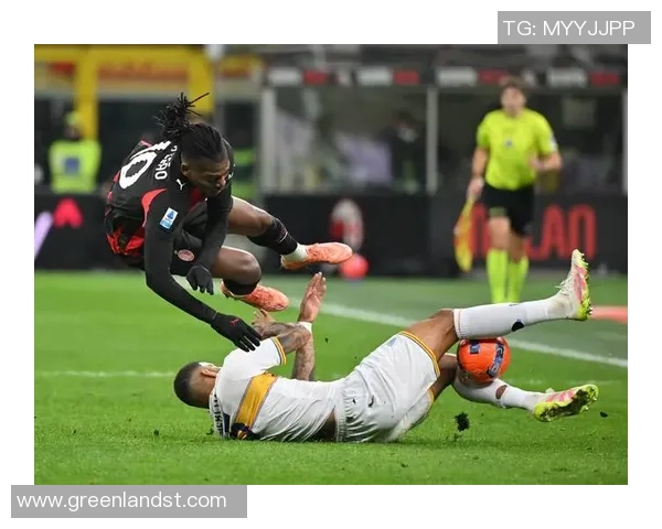 足球球星重返米兰引发热议 新老交替打造新篇章